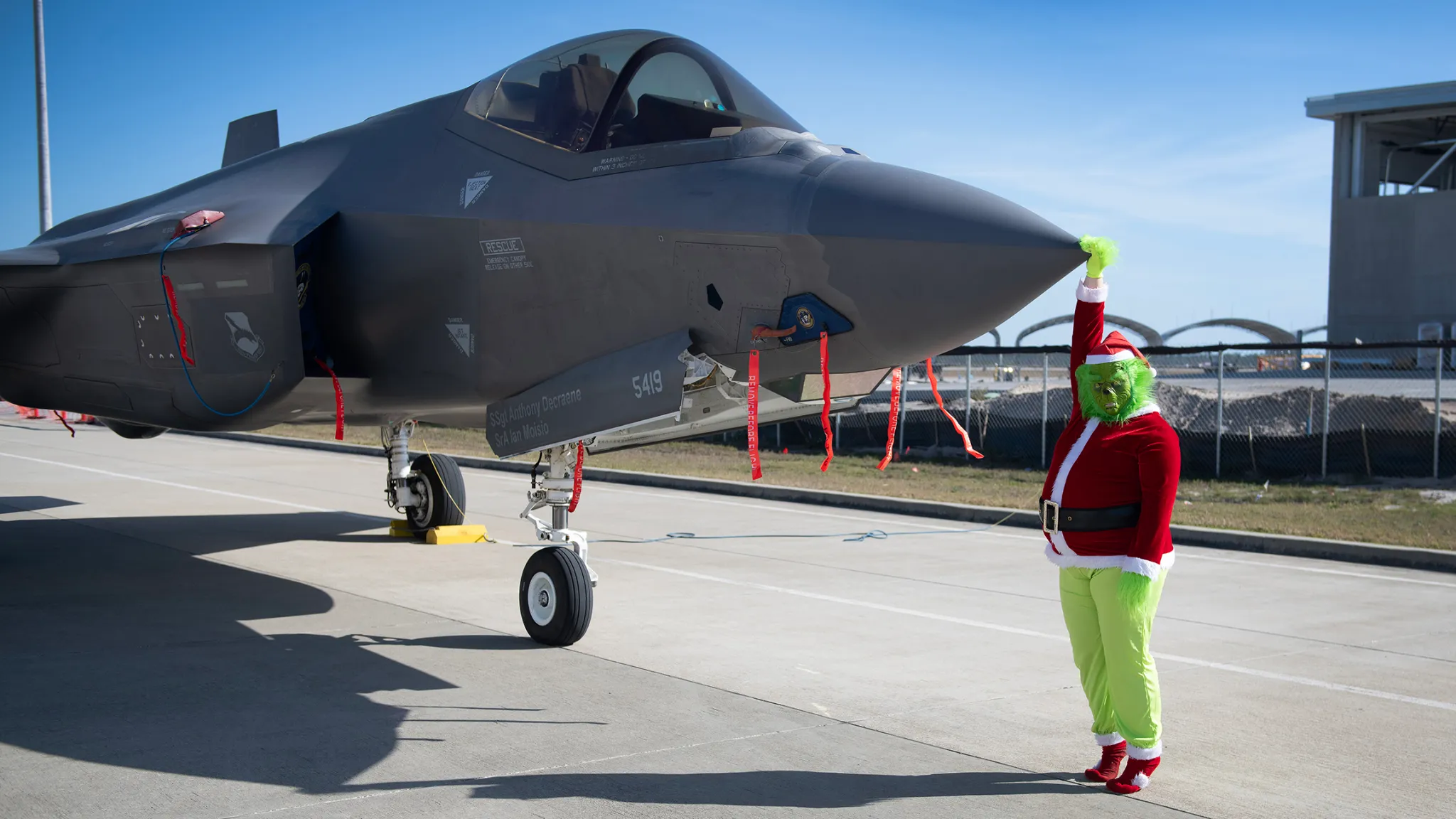 Tyndall AFB Housing Tells Military Families to Take Down Christmas Decorations